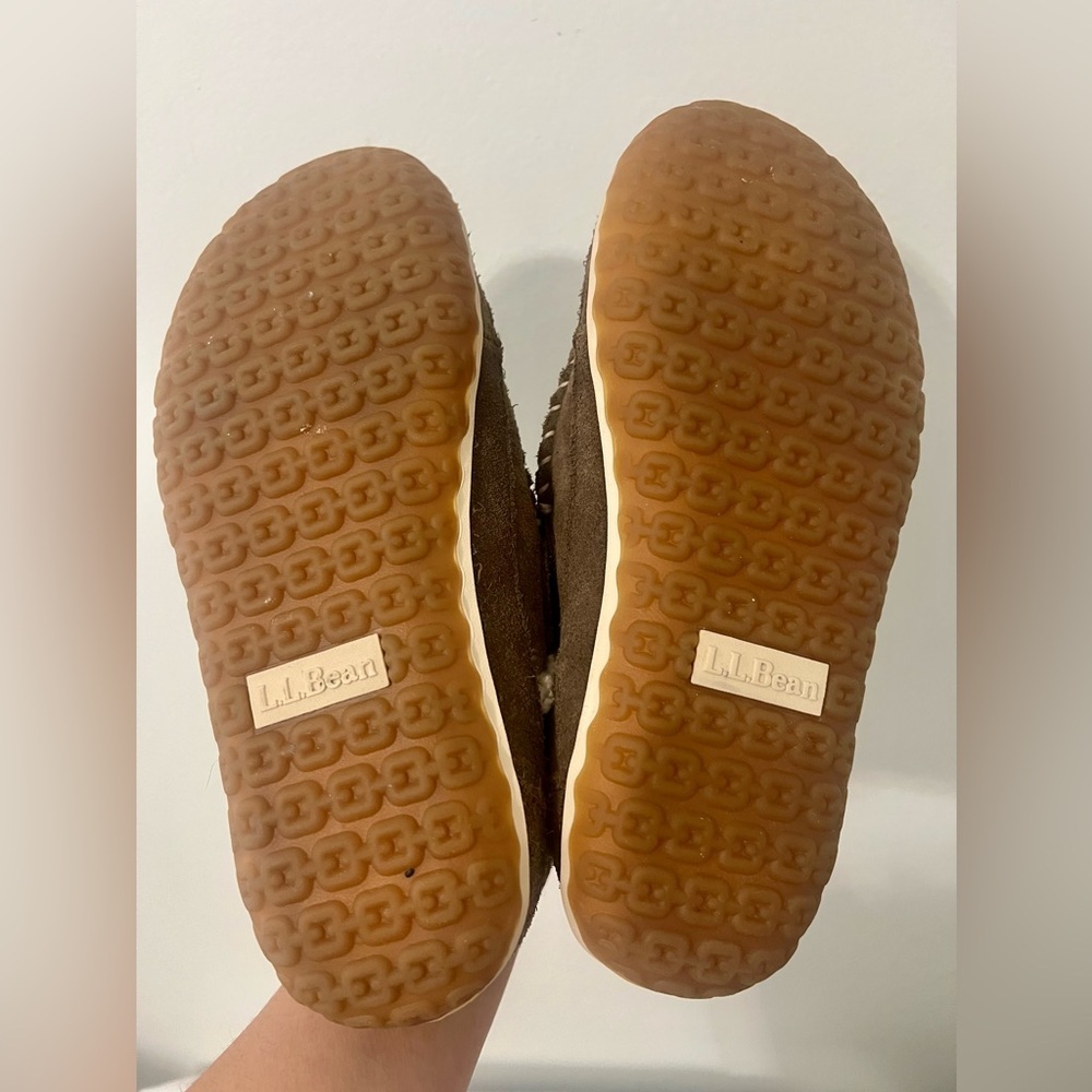 L.L. Bean Women's Size 7 Brown Suede Shearling-Lined Slipper Boots - Picture 10 of 11